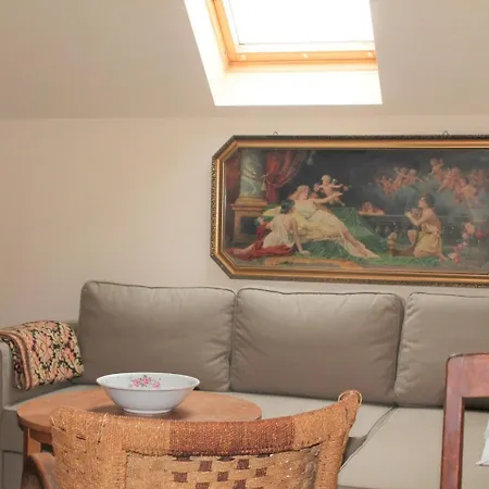 Bauernhaus Mit Antiken Mobeln Apartman *